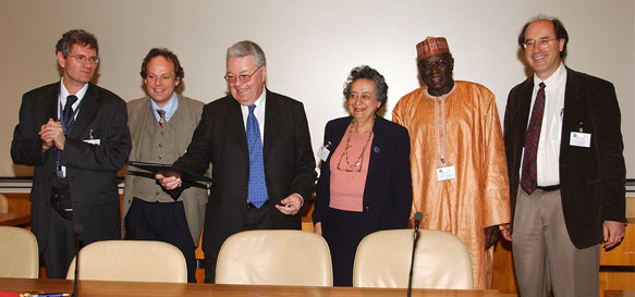 CERN and University of Pavia sign Berlin Declaration at meeting on Open Access to Knowledge in the Sciences and Humanities